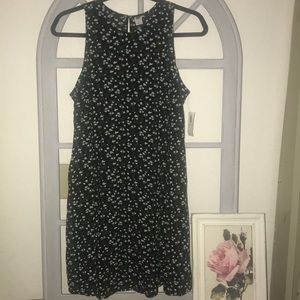 Brand new with tags black old navy floral dress